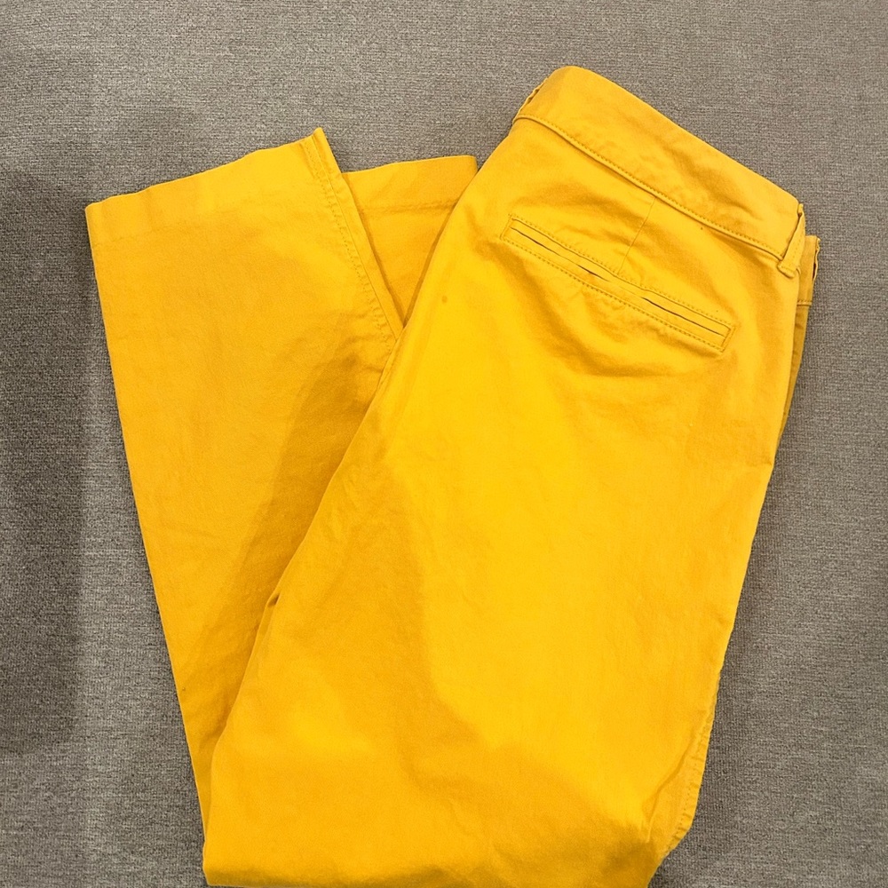 Old navy pixie pants - Picture 4 of 4